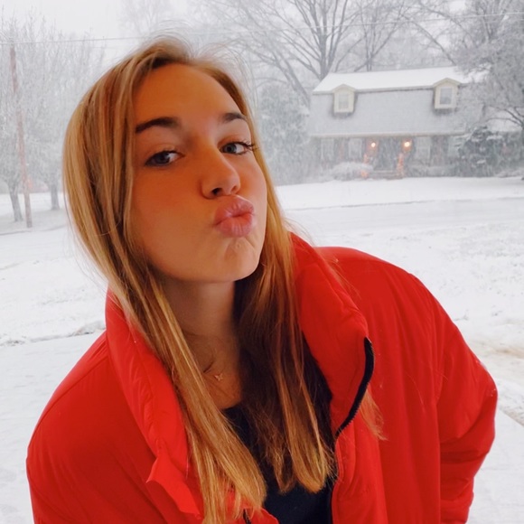 Meet your Posher, Gracie - Picture 1 of 1